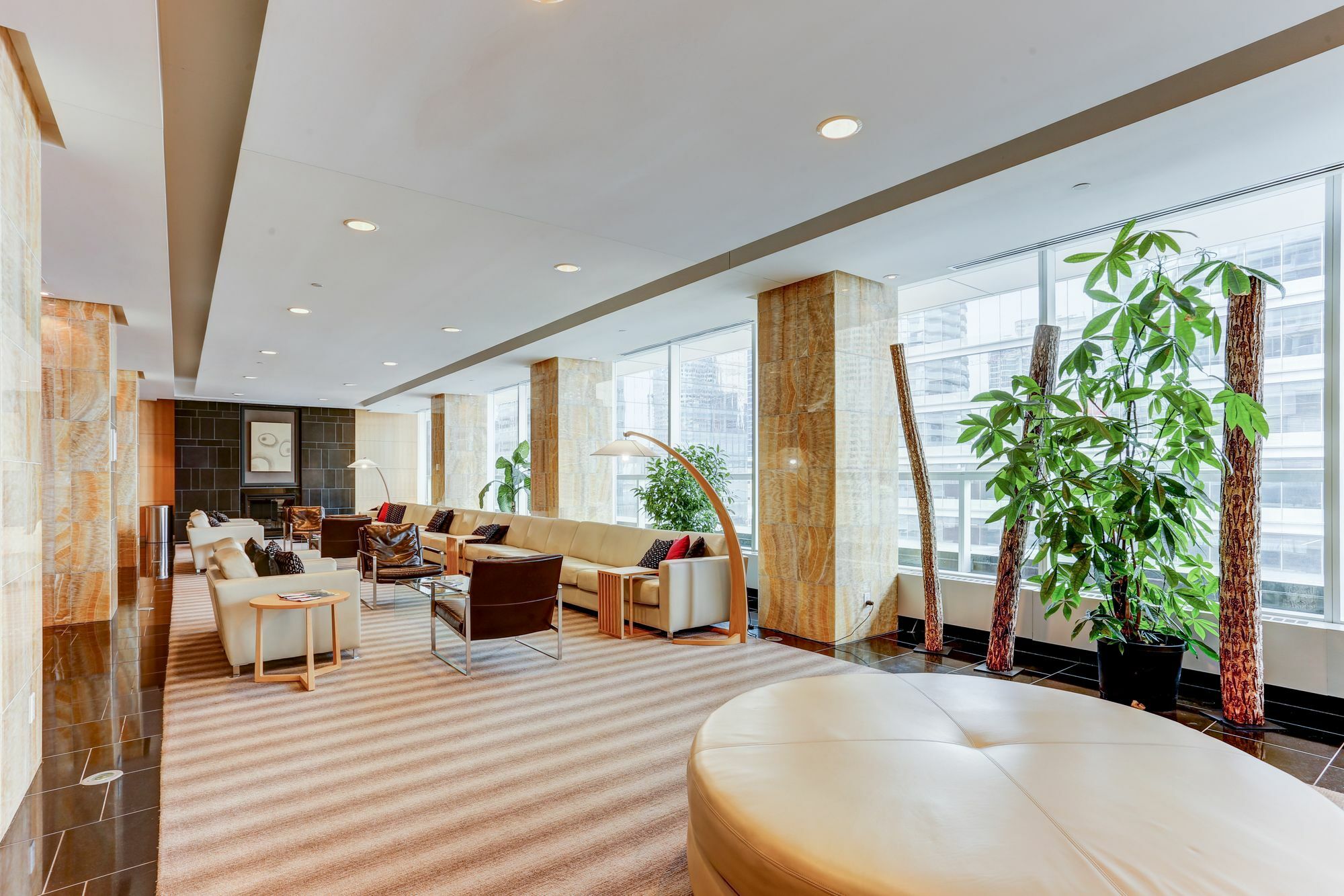 Hotel Mhs - Air Canada Center